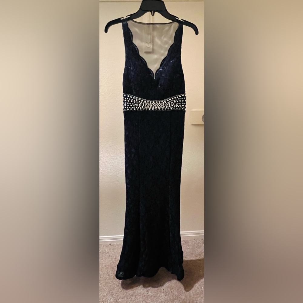 Elegant Black Evening Dress